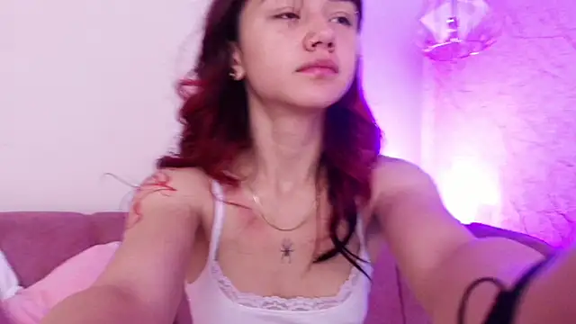 april bennett online show from October 21, 12:17 pm