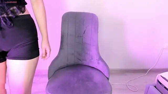 Snapshot of yanyaan chatting on October 3, 3:47 am yanyaan online show from October 3, 3:47 am