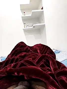 Snapshot of Chanderi19 chatting on November 19, 4:29 pm Chanderi19 online show from November 19, 4:29 pm