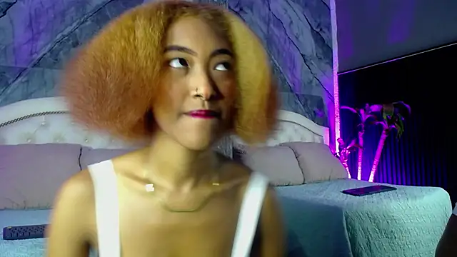 Snapshot of Alisha_Ebonyy chatting on October 13, 11:43 am Alisha Ebonyy online show from October 13, 11:43 am
