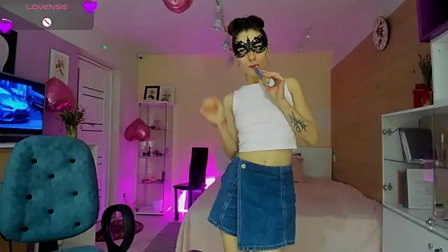 dark summer online show from March 18, 5:38 pm