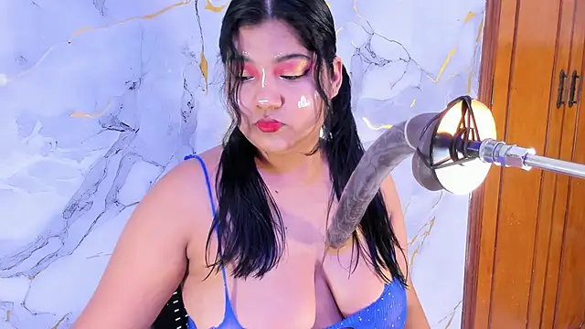 mysticlatina1 online show from April 15, 11:50 am