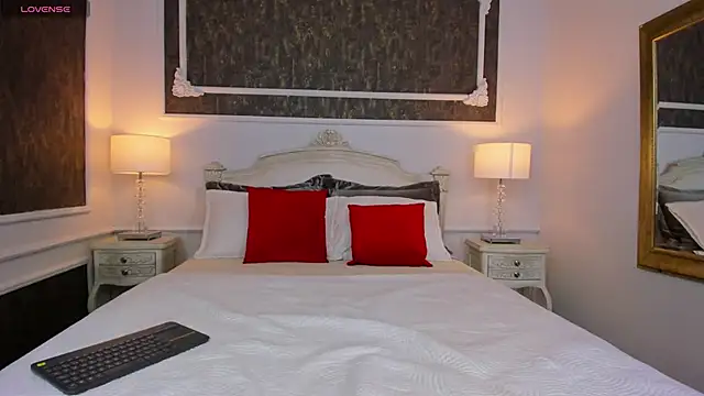 SharonBonet online show from October 21, 11:33 am