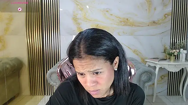 catalina5 s online show from November 24, 1:11 pm