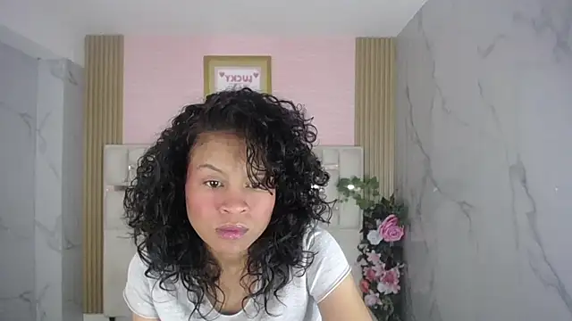 catalina5 s online show from April 8, 3:06 am