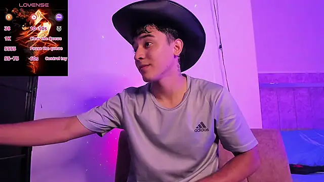 Austin Cardieff  online show from September 17, 3:30 am