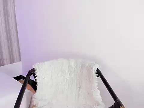 Snapshot of Sofiapassionne chatting on September 12, 5:57 pm Sofiapassionne online show from September 12, 5:57 pm