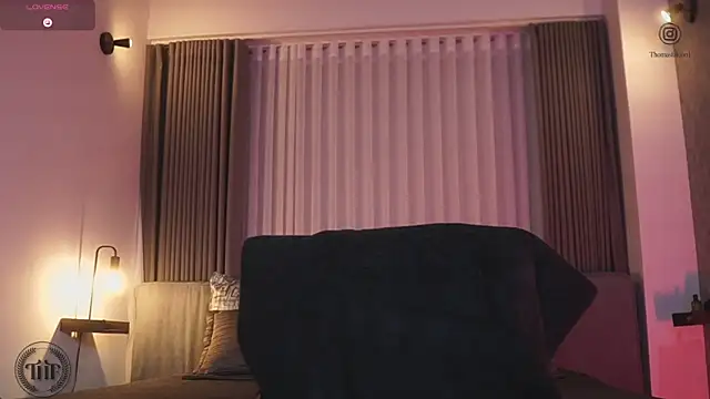 Thomas Falcon online show from November 4, 12:43 am