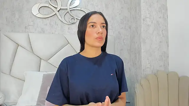 Skylerwhite02 online show from November 9, 8:07 pm