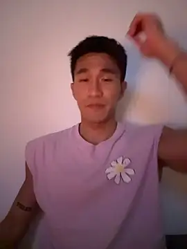 gooodboiii online show from April 10, 2:22 pm