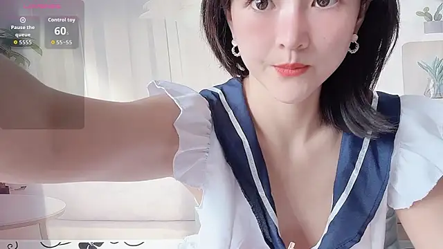 Snapshot of Crystal_168 chatting on October 20, 12:33 am Crystal 168 online show from October 20, 12:33 am