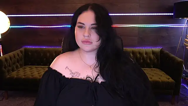 Snapshot of SerahMirabeli chatting on September 24, 5:44 am SerahMirabeli online show from September 24, 5:44 am