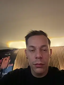 Snapshot of dimitryivanovv chatting on November 11, 6:13 am dimitryivanovv online show from November 11, 6:13 am