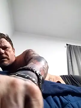 WiltedYeller online show from March 5, 4:30 am