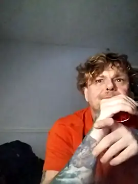 WiltedYeller online show from April 2, 3:37 am