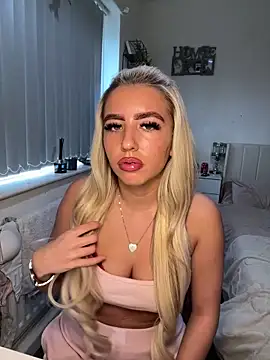 BlondeBetty online show from March 24, 8:52 am