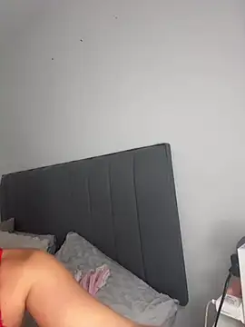 Snapshot of SexySaraxxoo chatting on July 10, 10:45 pm SexySaraxxoo online show from July 10, 10:45 pm