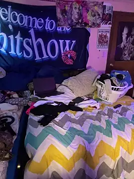 shortywidaphatty online show from October 4, 2:37 pm