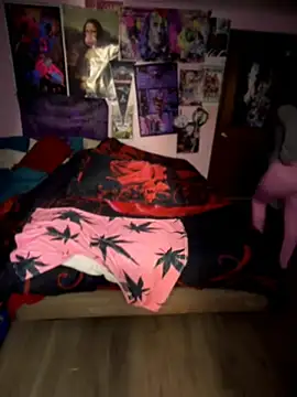 shortywidaphatty online show from April 18, 10:19 am