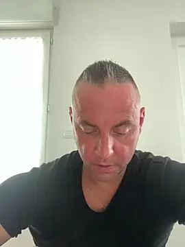 Marronglace1 online show from June 2, 9:44 am