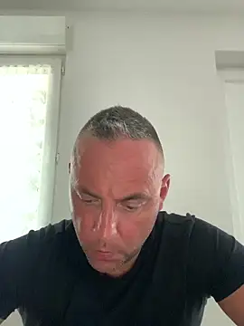Marronglace1 online show from June 3, 4:01 pm