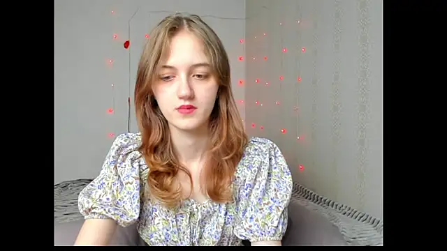dreamy pollyyy online show from May 12, 6:05 pm