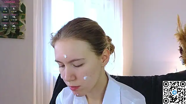 Succubelle online show from October 21, 6:03 am