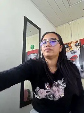 susan mooree online show from October 12, 5:45 pm