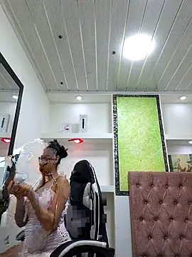 susan mooree online show from October 16, 7:04 pm