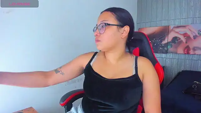 susan mooree online show from April 2, 8:17 pm