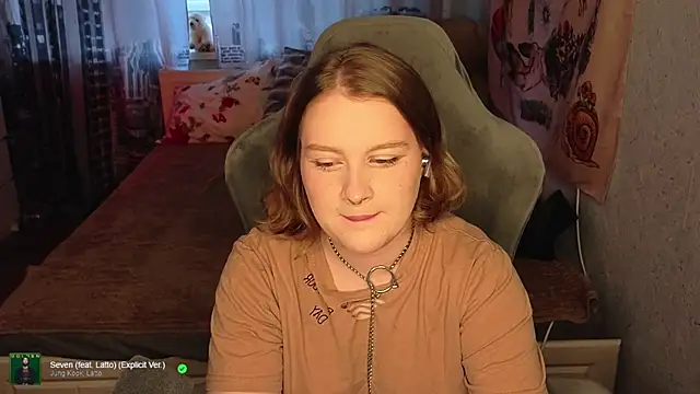 Snapshot of OliviaBlade chatting on September 15, 12:49 pm OliviaBlade online show from September 15, 12:49 pm