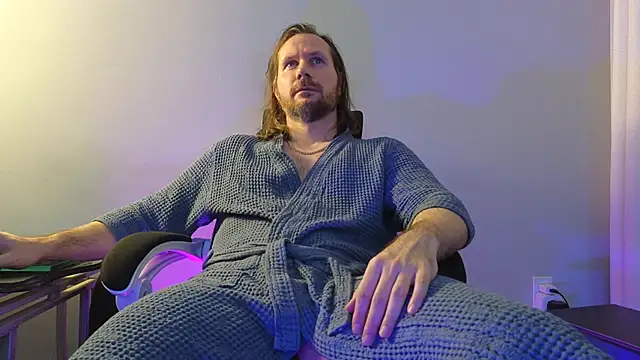 AlbinoAdonis online show from February 12, 3:45 am