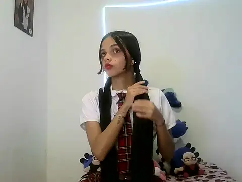 Snapshot of lucy_babyy chatting on October 23, 8:13 am lucy babyy online show from October 23, 8:13 am