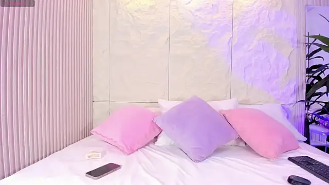 Isabellax21 online show from October 29, 4:15 am