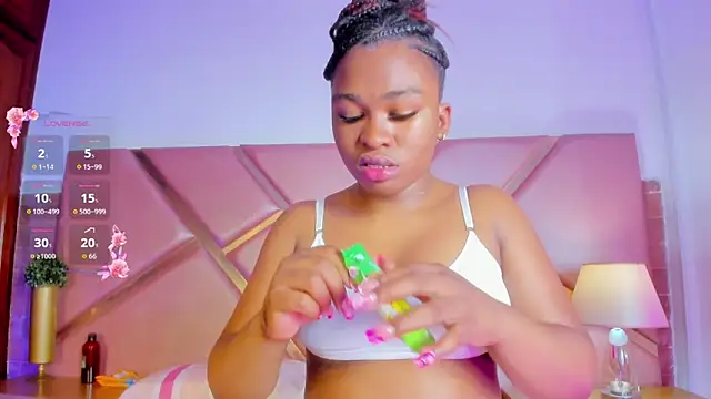 Snapshot of SophieSinclair chatting on September 27, 12:54 pm SophieSinclair online show from September 27, 12:54 pm