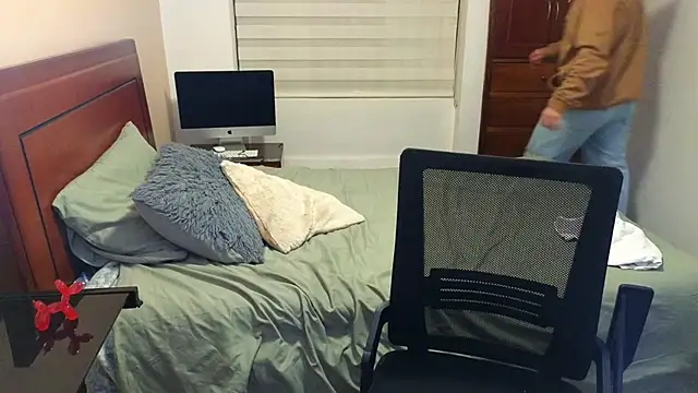 Snapshot of tightncuteass chatting on September 30, 11:21 pm tightncuteass online show from September 30, 11:21 pm