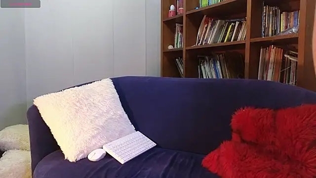 tightncuteass online show from March 25, 1:55 am