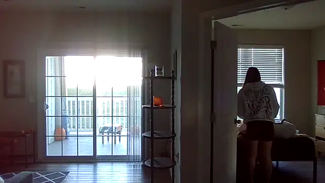 AllesandraLove online show from October 8, 1:31 pm