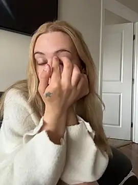 AllesandraLove online show from April 29, 5:06 pm