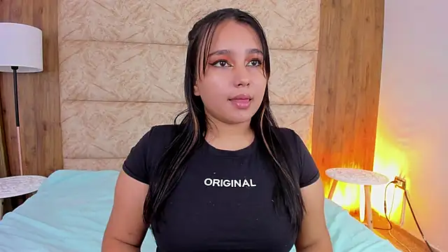 IvannaaVega online show from October 11, 4:22 am