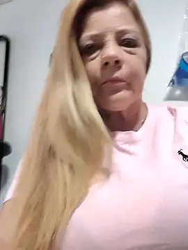 Snapshot of Casandra_Cruz chatting on October 5, 1:42 pm Casandra Cruz online show from October 5, 1:42 pm