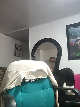 Snapshot of Casandra_Cruz chatting on October 14, 11:55 am Casandra Cruz online show from October 14, 11:55 am