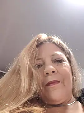 Snapshot of Casandra_Cruz chatting on October 22, 12:16 pm Casandra Cruz online show from October 22, 12:16 pm