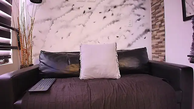 Axel Moon S online show from November 3, 3:46 pm