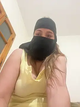 Wild-Nayra online show from April 20, 9:05 pm