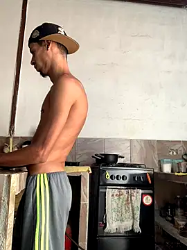 Snapshot of Alexx_1214 chatting on September 24, 2:09 pm Alexx 1214 online show from September 24, 2:09 pm