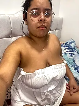 Snapshot of Anabelle_00_ chatting on November 8, 10:30 pm Anabelle 00 online show from November 8, 10:30 pm