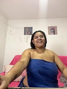 Snapshot of Anabelle_00_ chatting on November 17, 3:23 am Anabelle 00 online show from November 17, 3:23 am