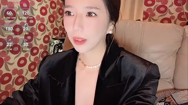 Snapshot of miss-lin chatting on October 21, 12:50 pm miss-lin online show from October 21, 12:50 pm