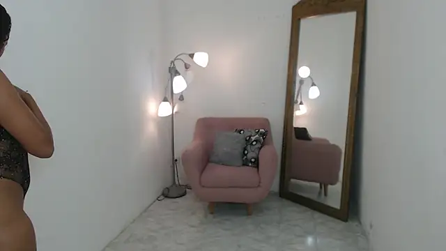 tatiana oconell22 online show from April 22, 2:14 am